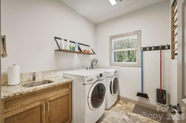 5515 Cedar Cove Way, Lenoir, NC 28645