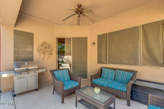 2037 W PERIWINKLE Way, Chandler, AZ 85248