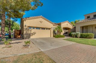 2037 W PERIWINKLE Way, Chandler, AZ 85248