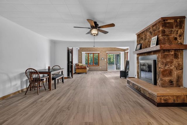 904 Cottage Row Lane, Cedar Falls, IA 50613