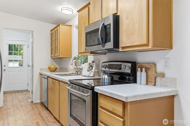 30 NE Lake Place, Tahuya, WA 98588