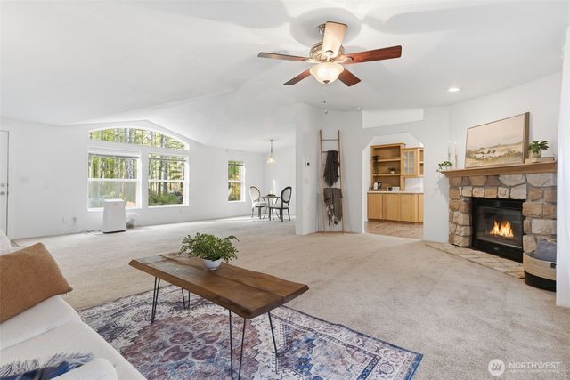 30 NE Lake Place, Tahuya, WA 98588