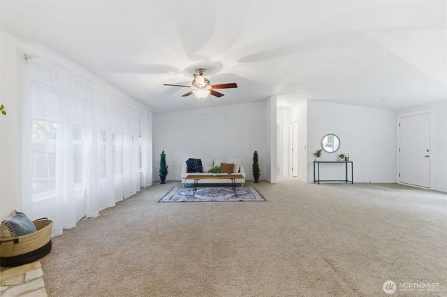 30 NE Lake Place, Tahuya, WA 98588