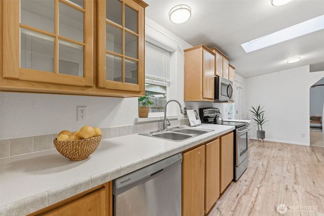 30 NE Lake Place, Tahuya, WA 98588