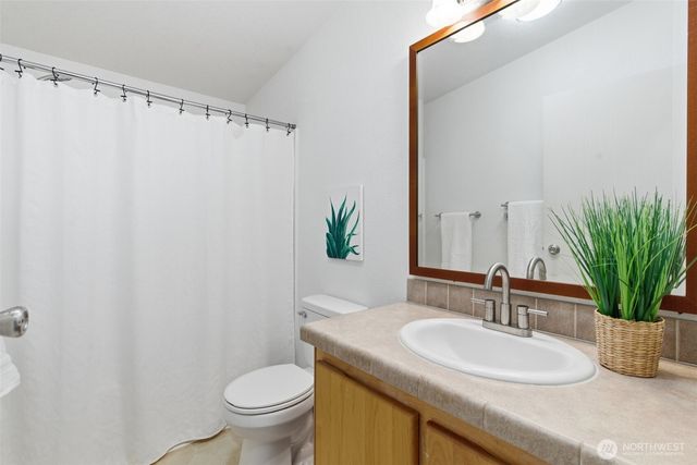 30 NE Lake Place, Tahuya, WA 98588