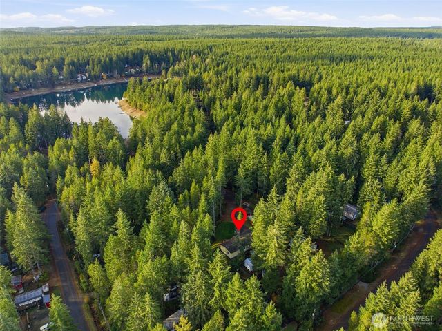 30 NE Lake Place, Tahuya, WA 98588