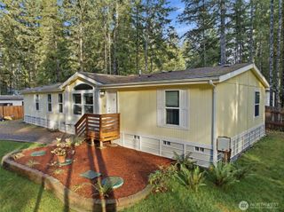 30 NE Lake Place, Tahuya, WA 98588