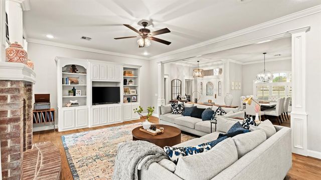 3608 Meadow Lane, Moore, OK 73160