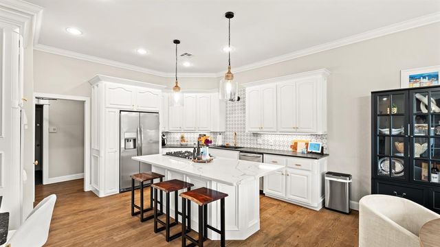 3608 Meadow Lane, Moore, OK 73160