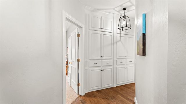 3608 Meadow Lane, Moore, OK 73160
