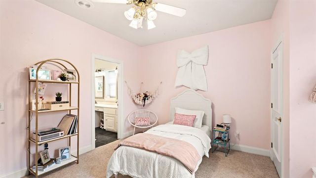 3608 Meadow Lane, Moore, OK 73160