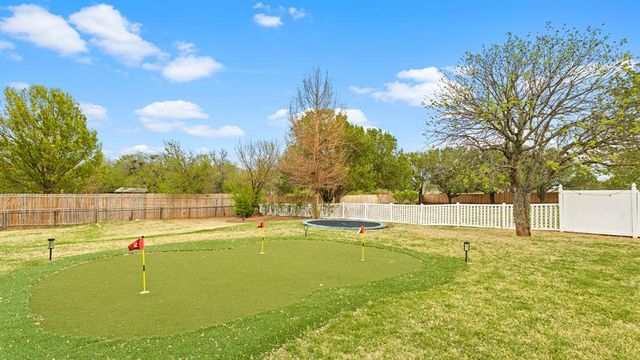 3608 Meadow Lane, Moore, OK 73160