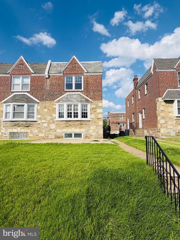 2219 FULLER ST, PHILADELPHIA, PA 19152 — exterior
