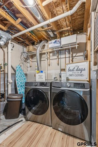 17625 Josephine Street, Omaha, NE 68136