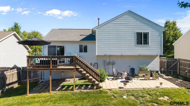 17625 Josephine Street, Omaha, NE 68136