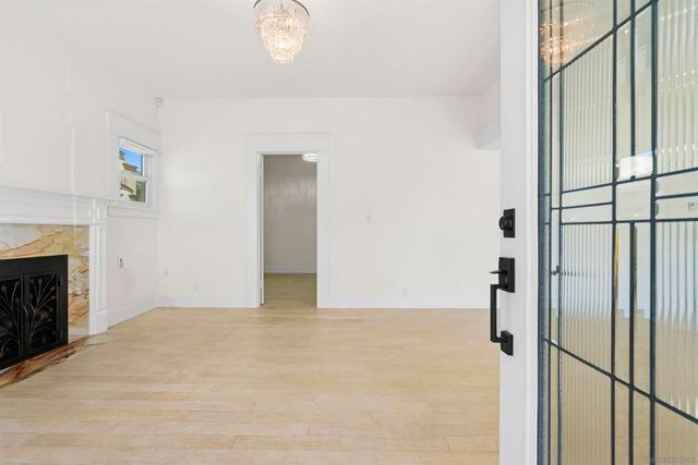 1130 Fort Stockton, San Diego, CA 92103