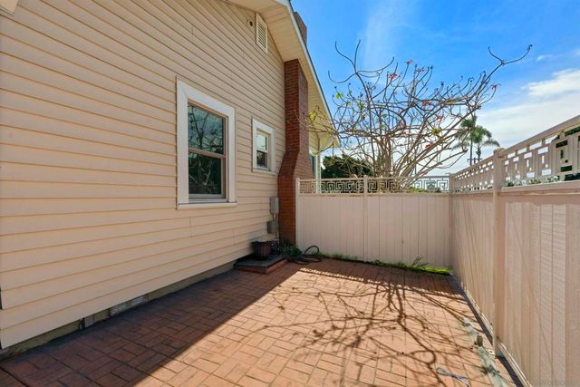 1130 Fort Stockton, San Diego, CA 92103