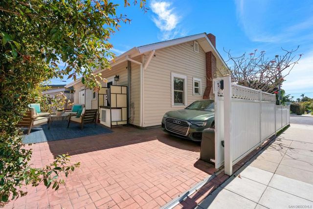 1130 Fort Stockton, San Diego, CA 92103