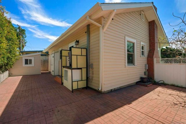 1130 Fort Stockton, San Diego, CA 92103