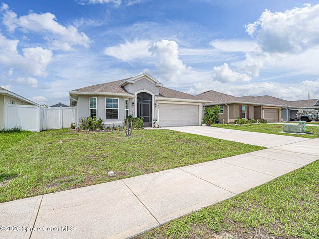 694 Moment Street, Cocoa, FL 32926