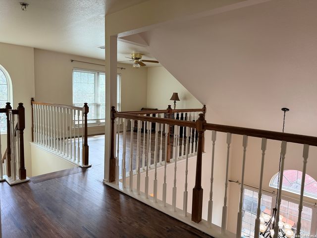 215 WHISPER WOOD LN, San Antonio, TX 78216