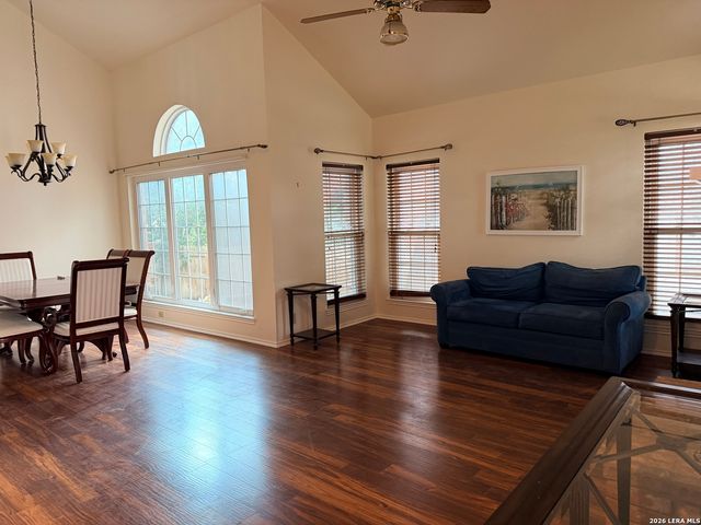 215 WHISPER WOOD LN, San Antonio, TX 78216