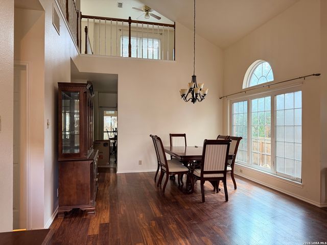 215 WHISPER WOOD LN, San Antonio, TX 78216
