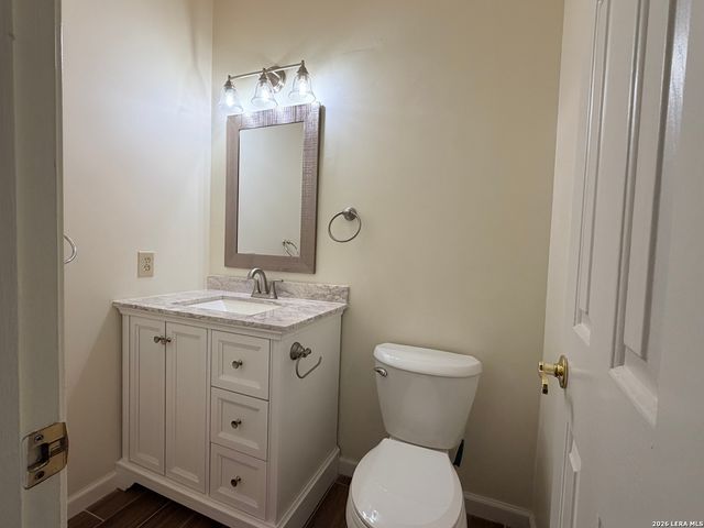 215 WHISPER WOOD LN, San Antonio, TX 78216