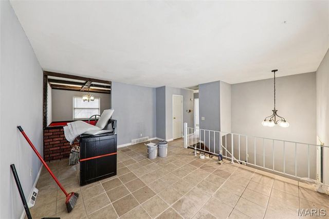 39 Potomac Drive, Fairview Heights, IL 62208