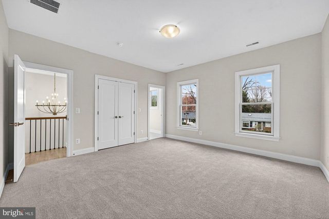 606 MEADOW LN SW, Vienna, VA 22180