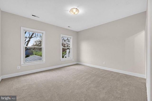 606 MEADOW LN SW, Vienna, VA 22180