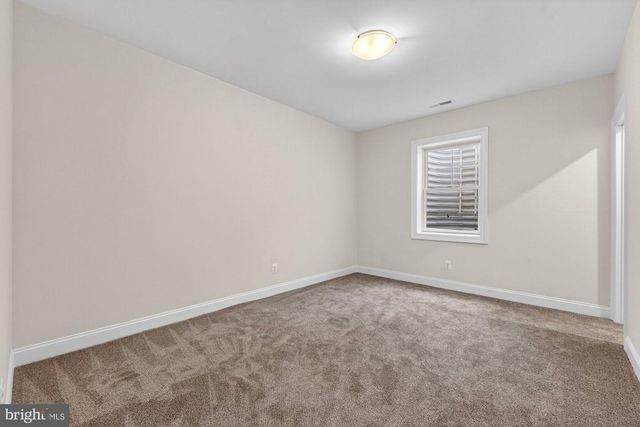 606 MEADOW LN SW, Vienna, VA 22180