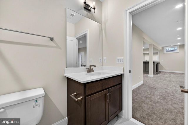 606 MEADOW LN SW, Vienna, VA 22180