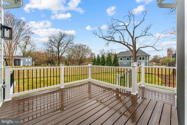 606 MEADOW LN SW, Vienna, VA 22180