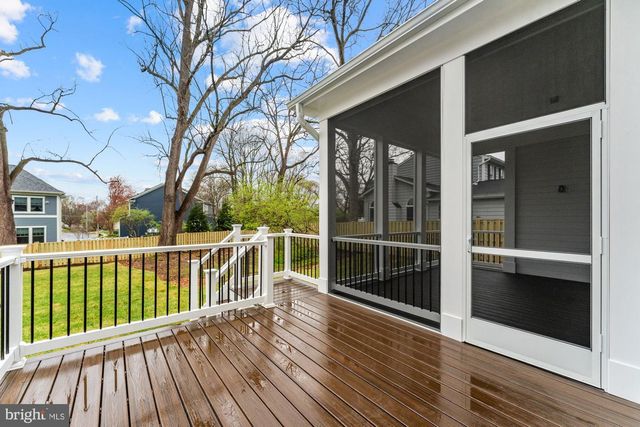 606 MEADOW LN SW, Vienna, VA 22180