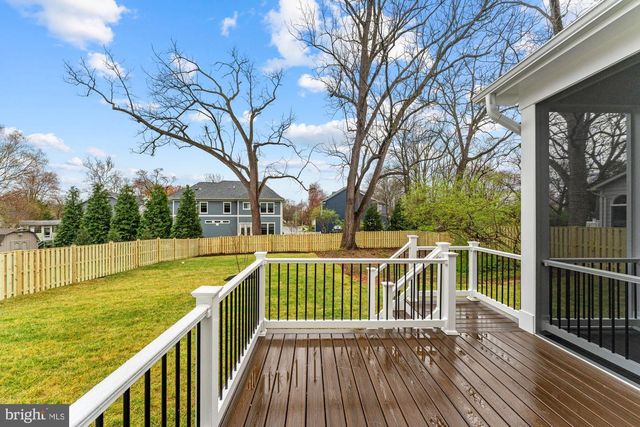 606 MEADOW LN SW, Vienna, VA 22180