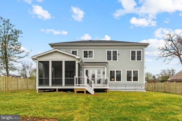 606 MEADOW LN SW, Vienna, VA 22180