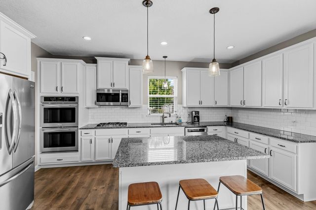 14187 Oneka Parkway N, Hugo, MN 55038