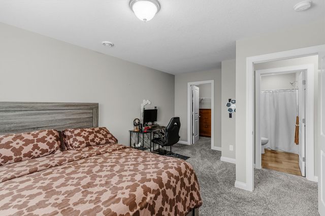 14187 Oneka Parkway N, Hugo, MN 55038