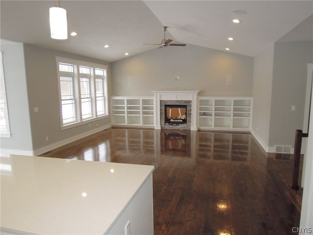 8541 Angus Path, Cicero, NY 13039