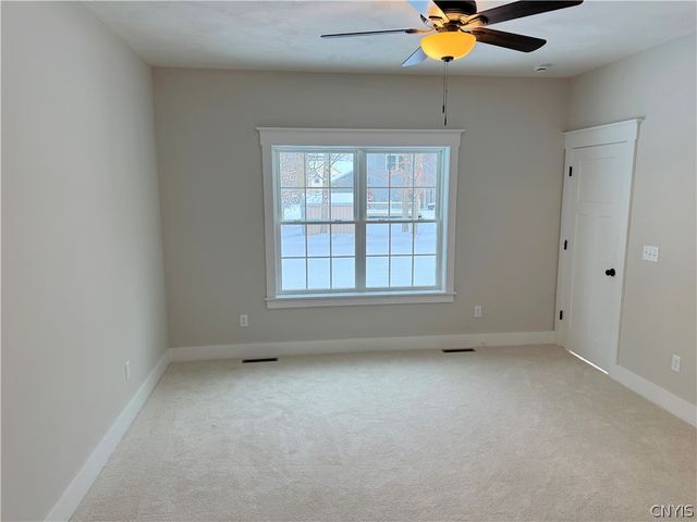 8541 Angus Path, Cicero, NY 13039