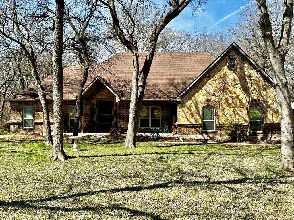 121 Rey Del Mar Circle, Weatherford, TX 76085