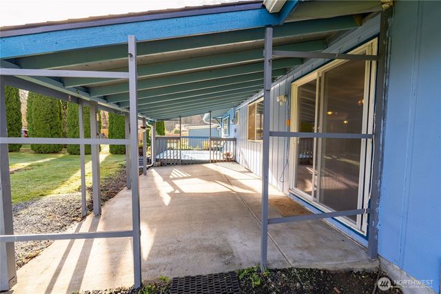 504 S 6th Street, Mccleary, WA 98557