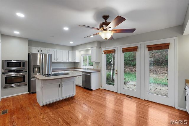 1706 Connemara Drive, Manchester, MO 63021