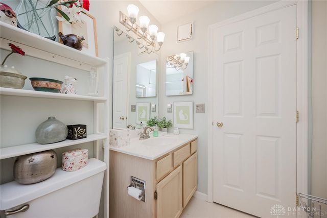 7636 Shawnee Lane 206, West Chester, OH 45069