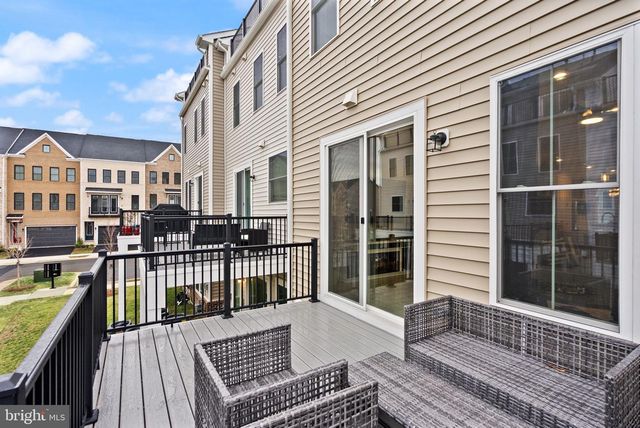 23062 COPPER TREE TER, Ashburn, VA 20148