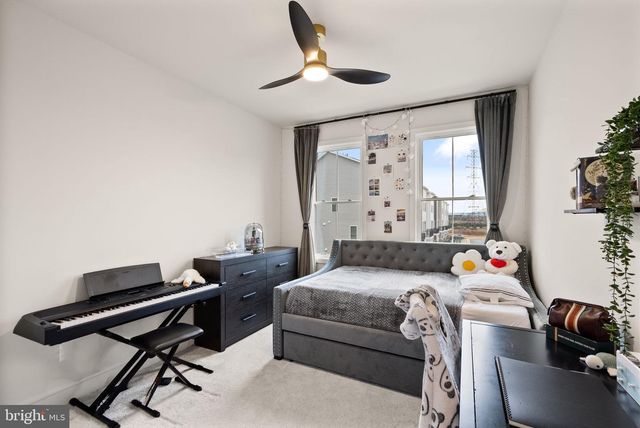 23062 COPPER TREE TER, Ashburn, VA 20148