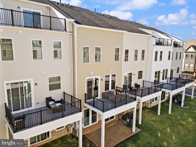 23062 COPPER TREE TER, Ashburn, VA 20148