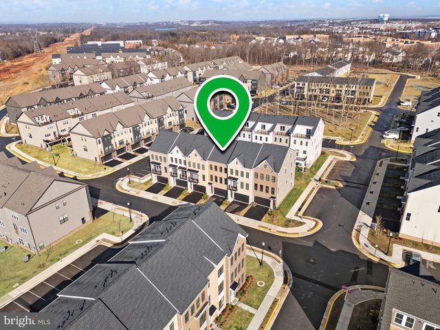 23062 COPPER TREE TER, Ashburn, VA 20148