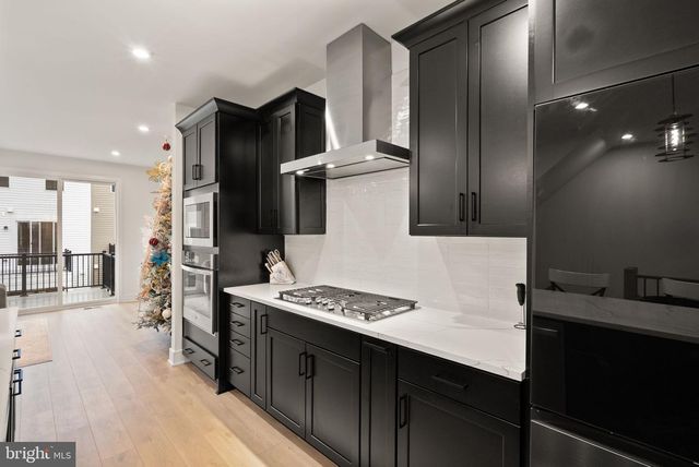 23062 COPPER TREE TER, Ashburn, VA 20148